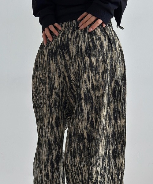 ASCLO（エジュクロ）の「ASCLO／プリーツプリントパンツ（その他パンツ・メンズ・カーキ/ブラック・FREE）」の5枚目の写真