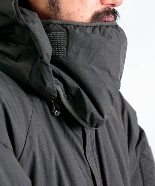 WILD THINGS（ワイルドシングス）の「[WILD THINGS] TRANPORT PARKA / トランスポートパーカー（ダウンジャケット/コート・メンズ・ライトオリーブ/ブラック・L/M）」の15枚目の写真