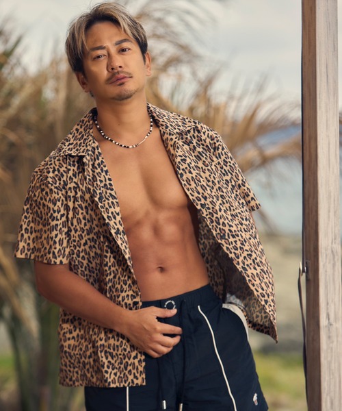 SUNS by #Re:room(サンズバイリルーム)の「カラーレオパードシャツ(シャツ/ブラウス・メンズ・カーキ/ブルー/ベージュ・SMALL/MEDIUM)」の4枚目の写真