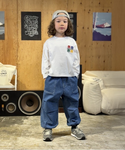 GROOVY COLORS（グルービーカラーズ）の「GROOVY BURGERS Long Sleeve Tee（Tシャツ/カットソー・キッズ・ブラック/ホワイト・145/135）」の11枚目の写真