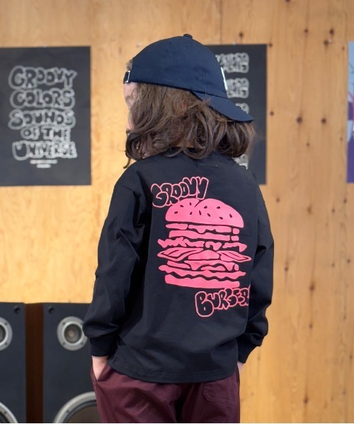 GROOVY COLORS（グルービーカラーズ）の「GROOVY BURGERS Long Sleeve Tee（Tシャツ/カットソー・キッズ・ブラック/ホワイト・145/135）」の6枚目の写真