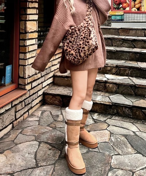 ipugo(イプゴ)の「ipugo ロング丈ムートンブーツ 冬服(ブーツ・レディース・ベージュ・25.0cm/24.0cm/23.0cm)」の12枚目の写真