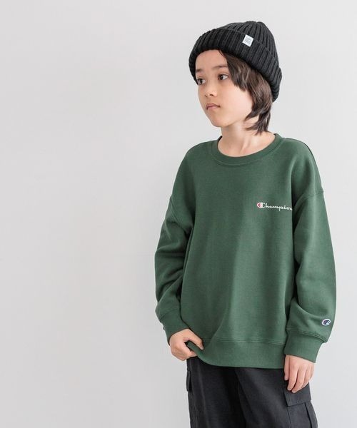 Champion（チャンピオン）の「【Champion(チャンピオン)】別注ルーズフィットプルオーバー(KIDS)（スウェット・キッズ・ブラウン/グリーン/オートミール/パープル・120cm/130cm/140cm/150cm）」の4枚目の写真