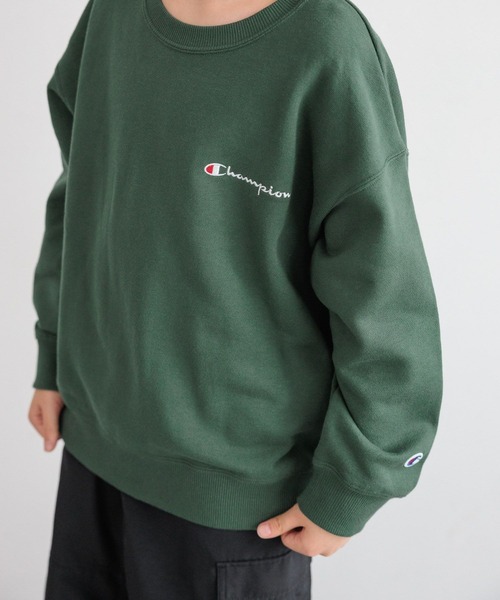 Champion（チャンピオン）の「【Champion(チャンピオン)】別注ルーズフィットプルオーバー(KIDS)（スウェット・キッズ・ブラウン/グリーン/オートミール/パープル・120cm/130cm/140cm/150cm）」の8枚目の写真