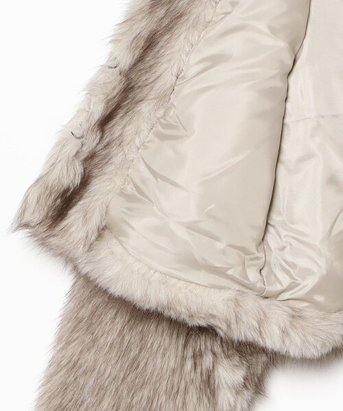 CAROLINA GLASER（カロリナ グレイサー）の「Mai / ファーコート（ブルゾン・レディース・ブラウン/グレー・ONE SIZE）」の12枚目の写真