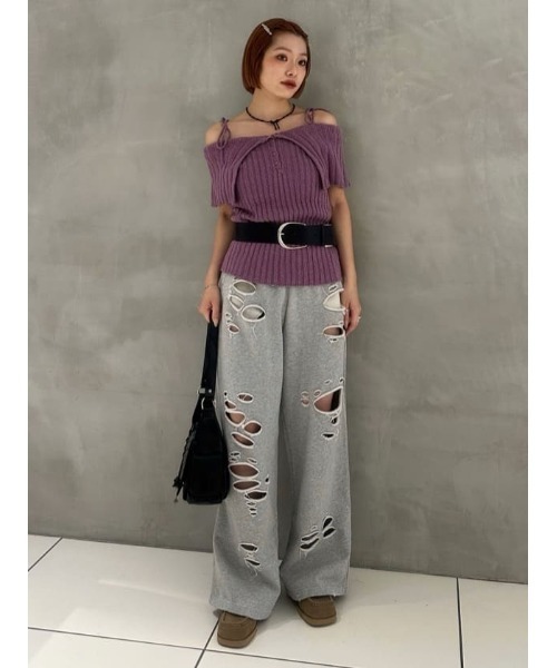 SLY(スライ)の「OFFSHOULDER RIB HG TOPS オフショルダー リブ ハイゲージ トップス 夏服 秋服 半袖(ニット/セーター・レディース・ブラック/パープル・FREE)」の16枚目の写真
