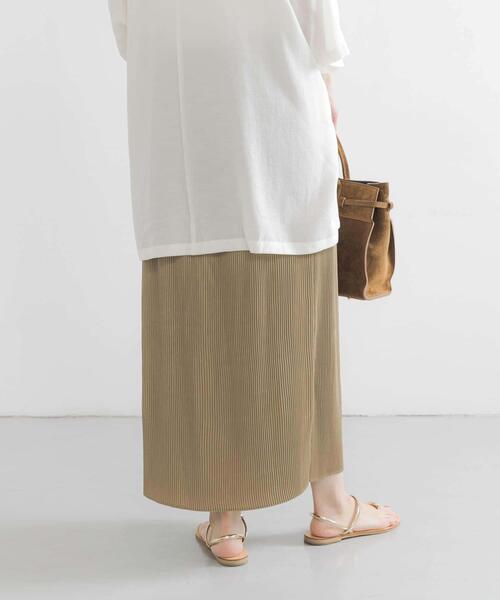 URBAN RESEARCH（アーバンリサーチ）の「サテンプリーツストレートラインスカート（スカート・レディース・ベージュ/カーキ・FREE）」の7枚目の写真