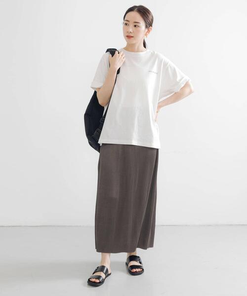 URBAN RESEARCH（アーバンリサーチ）の「サテンプリーツストレートラインスカート（スカート・レディース・ベージュ/カーキ・FREE）」の12枚目の写真