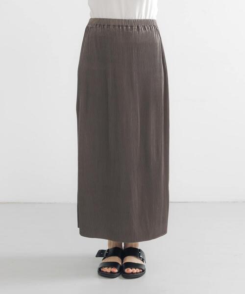 URBAN RESEARCH（アーバンリサーチ）の「サテンプリーツストレートラインスカート（スカート・レディース・ベージュ/カーキ・FREE）」の13枚目の写真