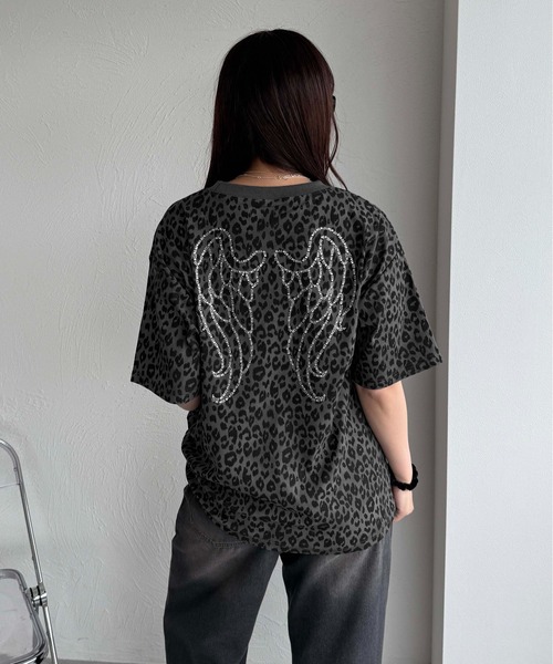 sedacle(セダクル)の「ラインストーンレオパードTEE(Tシャツ/カットソー・レディース・アイボリー/チャコールグレー/ブラウン・SMALL/MEDIUM/LARGE)」の9枚目の写真
