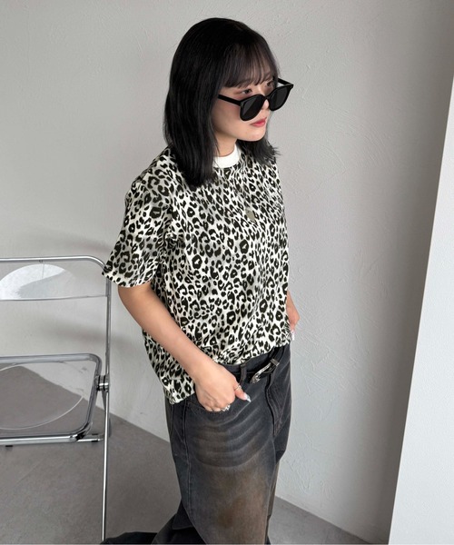 sedacle(セダクル)の「ラインストーンレオパードTEE(Tシャツ/カットソー・レディース・アイボリー/チャコールグレー/ブラウン・SMALL/MEDIUM/LARGE)」の16枚目の写真