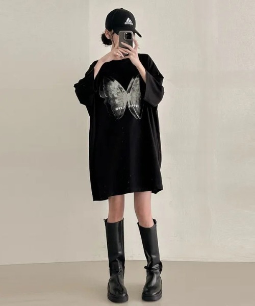 LETee(レティー)の「オーバーサイズバタフライプリントTシャツ(Tシャツ/カットソー・レディース・ホワイト/ブラック/グレー・FREE)」の7枚目の写真