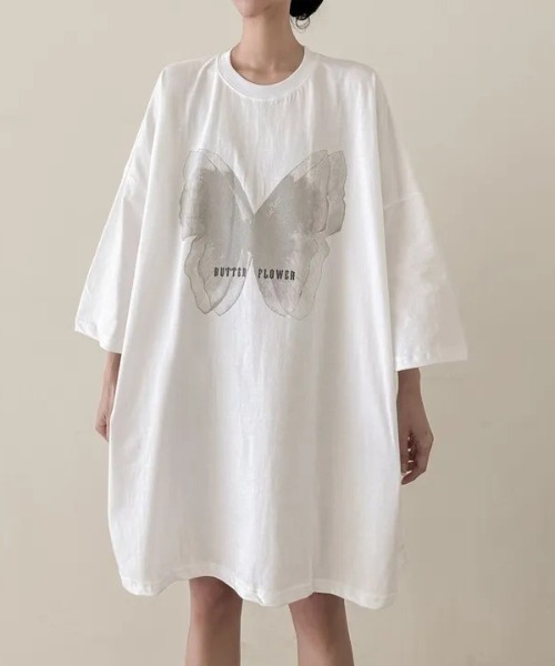LETee(レティー)の「オーバーサイズバタフライプリントTシャツ(Tシャツ/カットソー・レディース・ホワイト/ブラック/グレー・FREE)」の14枚目の写真