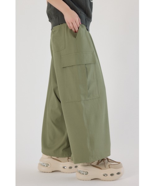 RODEO CROWNS WIDE BOWL（ロデオクラウンズワイドボウル）の「ワイドカーゴスカーチョ（カーゴパンツ・レディース・ブラック/ベージュ系その他/カーキ/グリーン系その他2・FREE）」の10枚目の写真