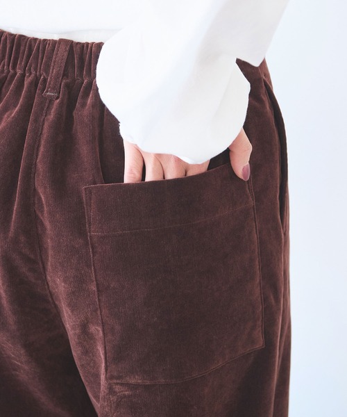 yuni（ユニ　）の「シャンブレーコール　back gum パンツ（その他パンツ・レディース・ホワイト/ブラウン/サックスブルー/ブラック・S/M）」の18枚目の写真