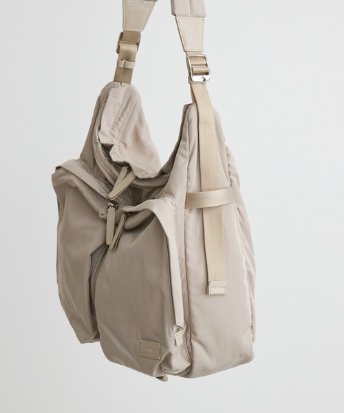 KATHARINE ROSS(キャサリンロス)の「【KATHARINE ROSS】【story.】フィールドワンショルダーバッグ(ショルダーバッグ・レディース・ライトベージュ/ブラック/チャコールグレー・MEDIUM)」の8枚目の写真