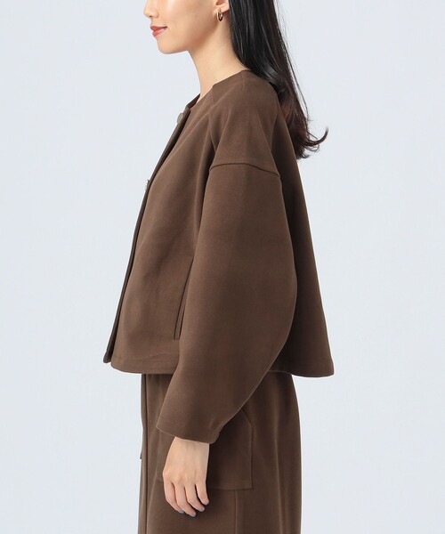 BEAMS HEART（ビームスハート）の「カット ツイル ノーカラー ジャケット（ノーカラージャケット・レディース・ネイビー/ブラウン/ライトグレー・FREE）」の19枚目の写真