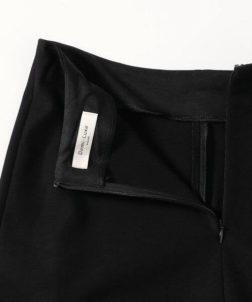 Demi-Luxe BEAMS（デミルクス ビームス）の「レーヨン ナイロン ポンチ フレア スカート（スカート・レディース・チャコールグレー/ブラック・38/36）」の6枚目の写真