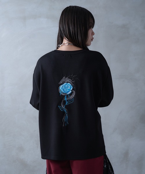 ★新品！★北欧の名手Ｔエルソン氏設計★東レのナノテクノロジー★９ｆｔ★長尺物★ セール】ドラゴンローズ刺繍ロンT（Tシャツ/カットソー）｜Ellno Loset