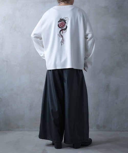 Ellno Loset（エルノロゼット）の「ドラゴンローズ刺繍ロンT（Tシャツ/カットソー・メンズ・オフホワイト/ブラック・SMALL/MEDIUM/LARGE）」の20枚目の写真