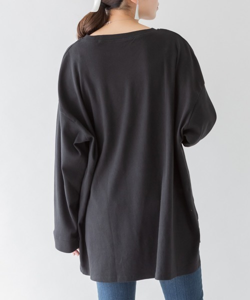 RCD(アールシーディー)の「やわらかヘビーコットンクルーネックロングTシャツ(Tシャツ/カットソー・レディース・グレイッシュベージュ/チャコールグレー/オフホワイト/杢グレー/ブラック・4L~5L/M-L/LL~3L)」の20枚目の写真