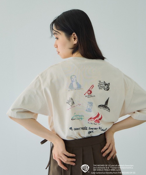 VICKY（ビッキー）の「OZマルチプリントTシャツ≪洗濯機で洗える≫（Tシャツ/カットソー・レディース・ダークグレー/オフホワイト・M）」の2枚目の写真