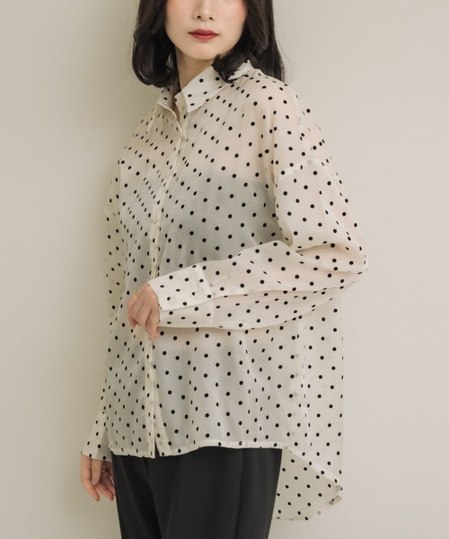 NEUNA(ヌナ)の「【今季トレンドのドットを上品に】シアードットシャツ(シャツ/ブラウス・レディース・ブラック/アイボリー・FREE)」の19枚目の写真