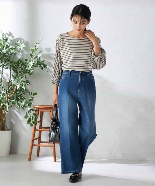 a.v.v（アーヴェヴェ）の「【雑誌InRed(宝島社)11月号掲載】ストレッチデニムワイドパンツ（デニムパンツ・レディース・ブルー/ネイビー・36/38/40/34/42）」の3枚目の写真