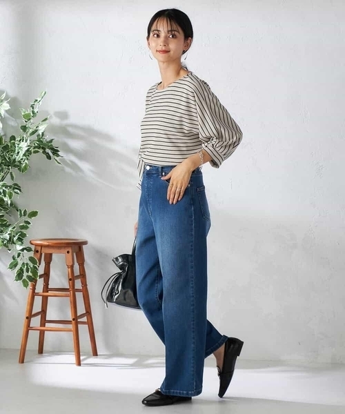 a.v.v（アーヴェヴェ）の「【雑誌InRed(宝島社)11月号掲載】ストレッチデニムワイドパンツ（デニムパンツ・レディース・ブルー/ネイビー・36/38/40/34/42）」の7枚目の写真