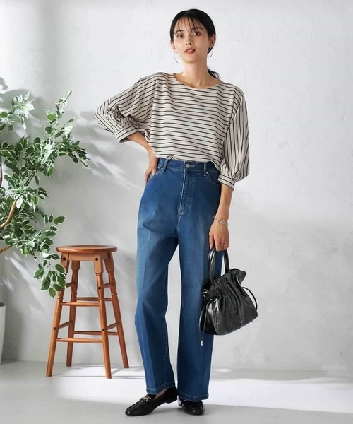 a.v.v（アーヴェヴェ）の「【雑誌InRed(宝島社)11月号掲載】ストレッチデニムワイドパンツ（デニムパンツ・レディース・ブルー/ネイビー・36/38/40/34/42）」の8枚目の写真