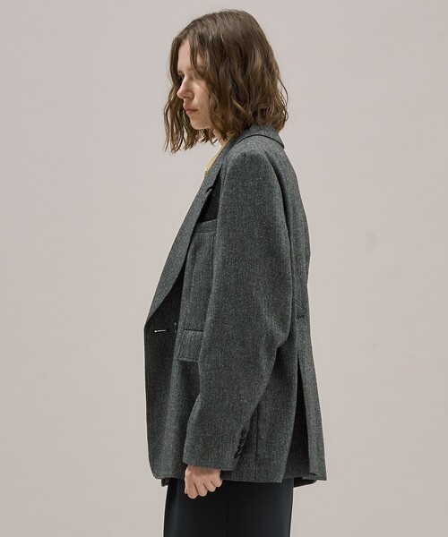 PUBLIC TOKYO(パブリックトウキョウ)の「ダブルベンツテーラードジャケット(テーラードジャケット・レディース・マルチ/ネイビー/ブラウン・1/2)」の5枚目の写真