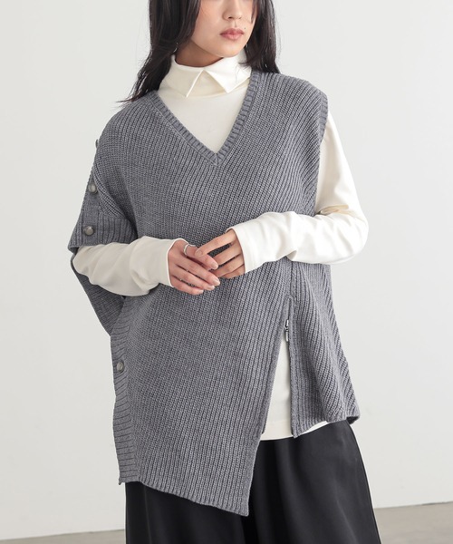 n'OrLABEL(ノアールレーベル)の「『アシメデザインニットベスト』(ニット/セーター・レディース・ブラック/杢グレー・FREE)」の2枚目の写真