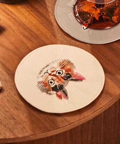 studio CLIP（スタディオクリップ）の「ラウンド刺繍コースター[うちの猫博]（キッチンツール・レディース・その他6/その他7/その他2/その他1・FREE）」の2枚目の写真