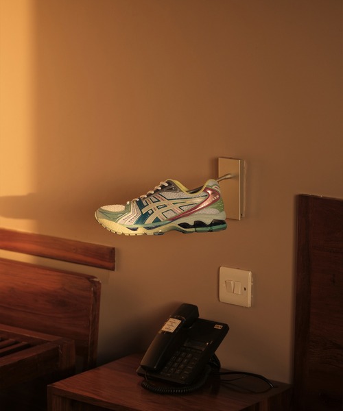 FACETASM（ファセッタズム）の「FACETASM/ファセッタズム×ASICS/アシックス GEL-KAYANO 14 スニーカー（スニーカー・メンズ・マルチ・27.5/27/26.5/26/28）」の4枚目の写真