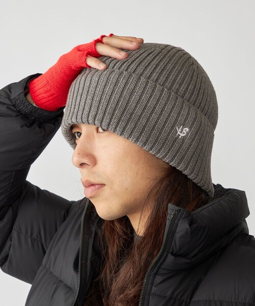 SHIPS（シップス）の「【WEB限定】SHIPS: オーバーフィット ワンポイント エンブロイダリー ワッチキャップ ニット帽（ニットキャップ/ビーニー・メンズ・キャメル/ネイビー/チャコールグレー/ブラック・ONE SIZE）」の5枚目の写真