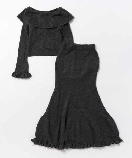 LAULEN(ローレン)の「frill mermaid knit set up /フリルマーメイドニットセットアップ(セットアップ・レディース・チャコールグレー/ブラック/ブラウン/テラコッタ/ベージュ・FREE)」の3枚目の写真