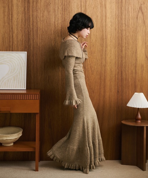 LAULEN(ローレン)の「frill mermaid knit set up /フリルマーメイドニットセットアップ(セットアップ・レディース・チャコールグレー/ブラック/ブラウン/テラコッタ/ベージュ・FREE)」の8枚目の写真