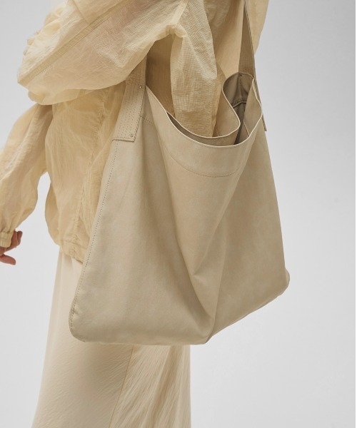 TODAYFUL Nylon gathered bag美品 楽天市場】TODAYFUL トゥデイフル Nylon Gather Bag ナイロン