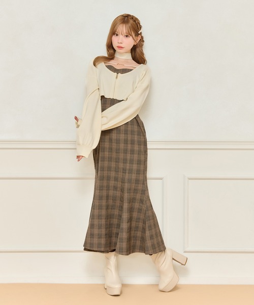 apres jour(アプレジュール)の「チョーカー付きショート丈ZIPニット(ニット/セーター・レディース・ボルドー/ブラック/アイボリー・X-LARGE/フリー)」の10枚目の写真