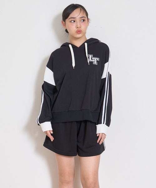 LOVETOXIC（ラブトキシック）の「【LTXC】長袖ラインパーカSETUP（ワンピース・キッズ・ブラック/ホワイト系その他/サックスブルー・S:140cm/M:150cm/L:160cm/130cm）」の3枚目の写真