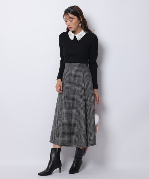 JUSGLITTY（ジャスグリッティー）の「ビジュー衿リブニット（ニット