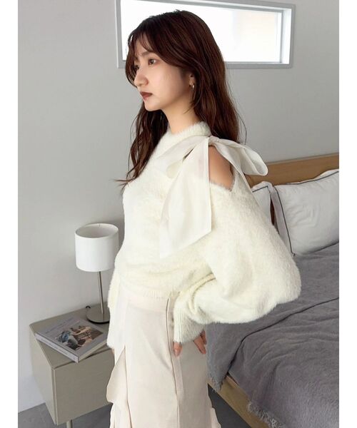 dazzlin（ダズリン）の「ワンショルミニシャギーニットトップス（ニット/セーター・レディース・ピンク/グレー/オフホワイト/ネイビー・FREE）」の14枚目の写真