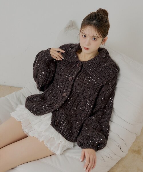 Chico（チコ）の「スパンコールケーブルルーズカーディガン（カーディガン/ボレロ・レディース・グレー/アイボリー/ブラウン・FREE）」の3枚目の写真