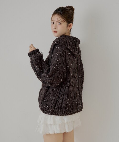 Chico（チコ）の「スパンコールケーブルルーズカーディガン（カーディガン/ボレロ・レディース・グレー/アイボリー/ブラウン・FREE）」の10枚目の写真