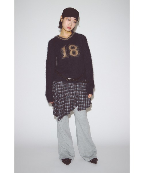 LAGUA GEM（ラグアジェム）の「NUMBER SHAGGY KNIT トップス（ニット/セーター・レディース・ブラック/ネイビー/チャコールグレー・FREE）」の6枚目の写真