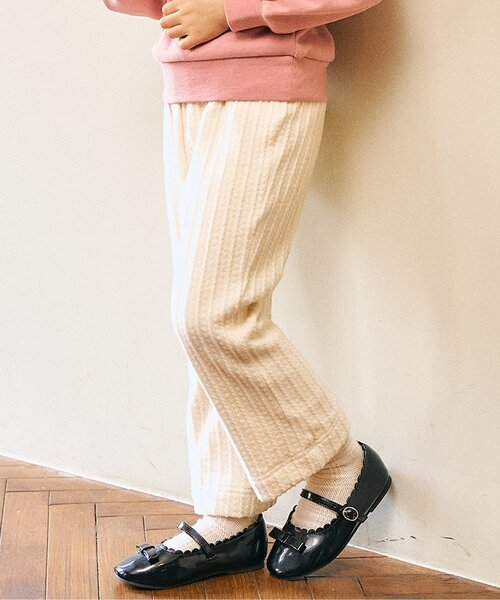 Seraph（セラフ）の「【ジュニア対応】あったか二重フレアパンツ（その他パンツ・キッズ・アイボリー/チャコール/ベージュ/ピンク・80/90/100/110/120/130/140）」の2枚目の写真