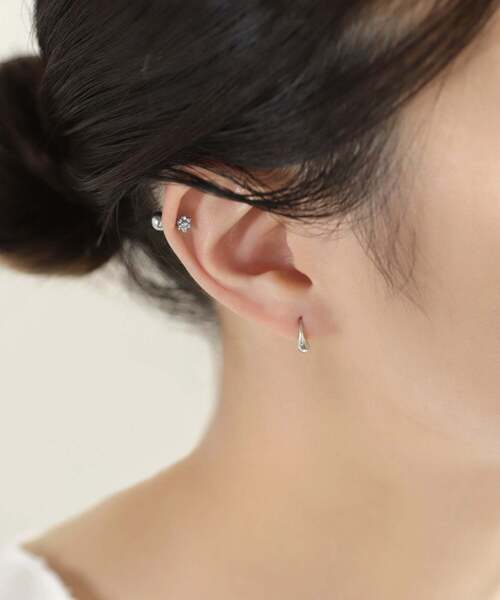 ANEMONE(アネモネ)の「【ステンレス】ビジューフラワーナンコツピアス(ピアス(両耳用)・レディース・シルバー/ゴールド・FREE)」の7枚目の写真