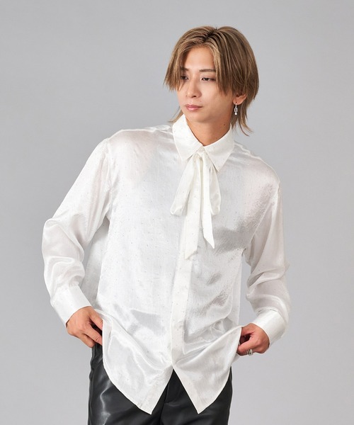 REGIEVO（レジエボ）の「王子系プリンスネクタイ付きシャツ（シャツ/ブラウス・メンズ・ブラック/オフホワイト・MEDIUM/LARGE）」の6枚目の写真