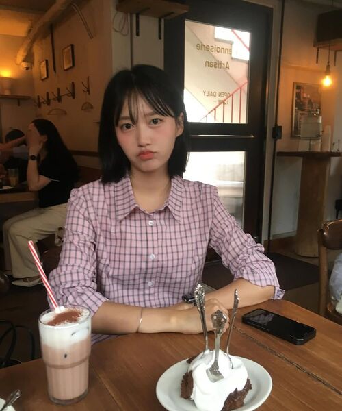 RONRON(ロンロン)の「RUFFLE CHECK SHIRT PINK(シャツ/ブラウス・レディース・その他・FREE)」の7枚目の写真