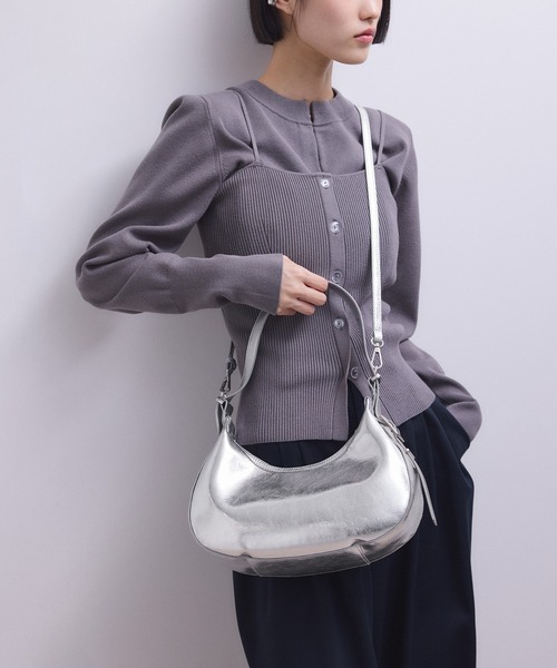 ADAM ET ROPE'（アダムエロペ）の「【WEB限定】ラウンドショルダーバッグ（ショルダーバッグ・レディース・シルバー/ブラック/ブラウン/レッド・FREE）」の7枚目の写真